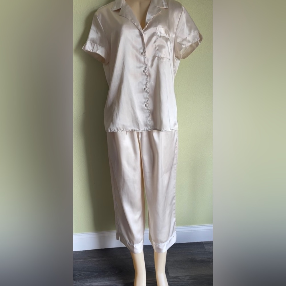Secret treasure sleepwear